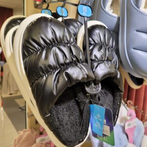 MOON WALKY tople kucne papuce u crnoj boji